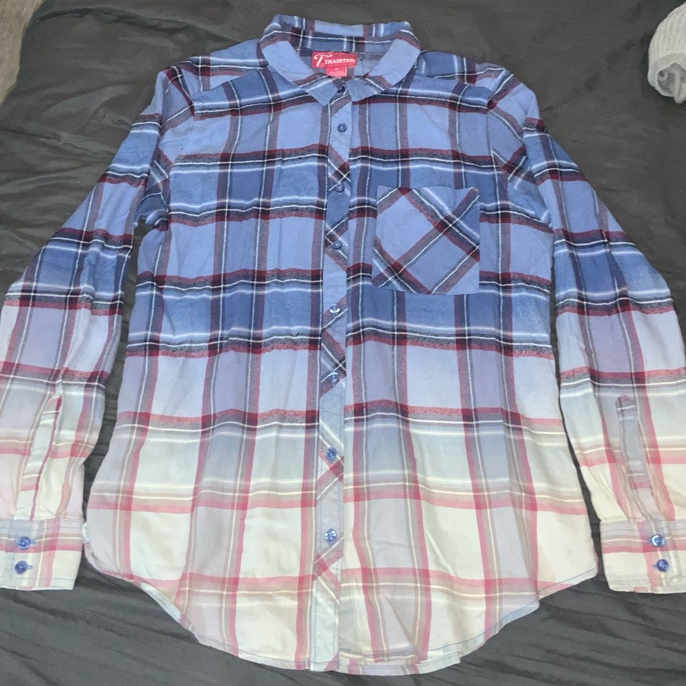 Woman’s Button up Shirt